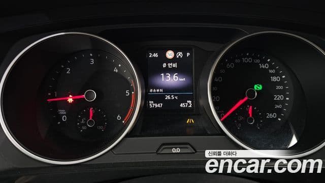 Volkswagen Tiguan 2018 — ფოტო 8/20