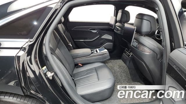 Audi A8 2023 — ფოტო 11/20
