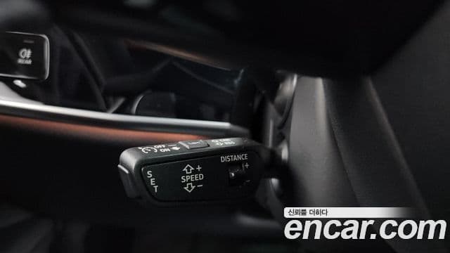 Audi A8 2023 — ფოტო 19/20
