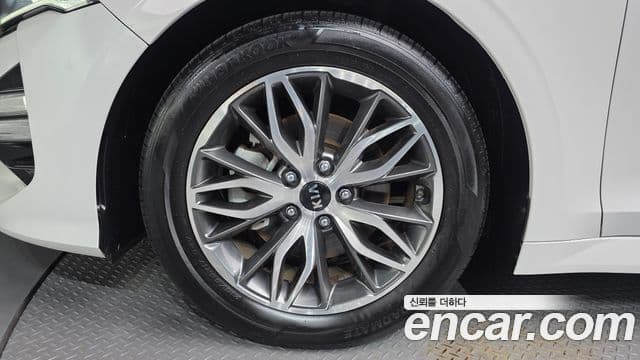 Kia K5 2021 — фото 5 из 20