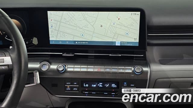 Hyundai Kona 2023 — фото 14 из 20