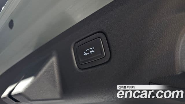Hyundai Kona 2023 — ფოტო 19/20