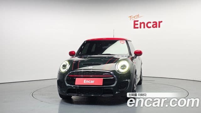 Mini Cooper S 2020 — ფოტო 2/20