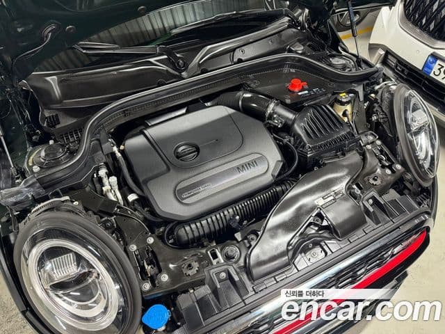 Mini Cooper S 2020 — ფოტო 5/20