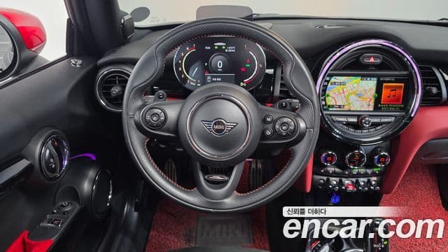 Mini Cooper S 2020 — фото 13 из 20