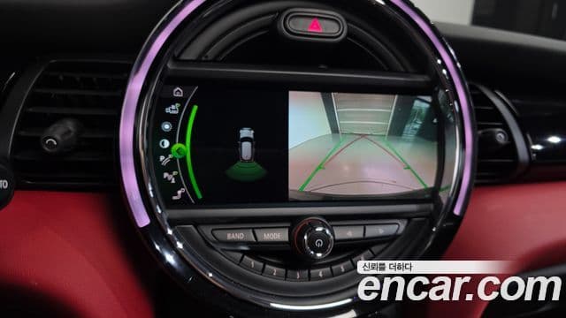 Mini Cooper S 2020 — ფოტო 16/20