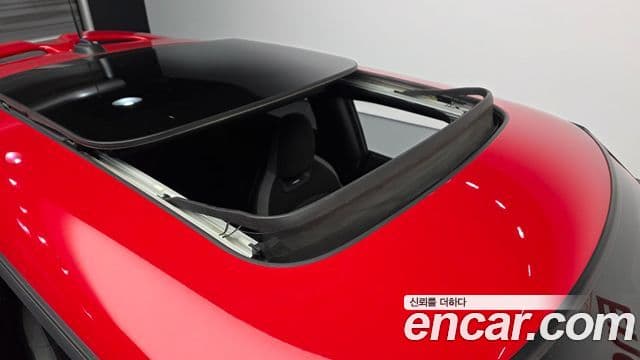 Mini Cooper S 2020 — ფოტო 19/20