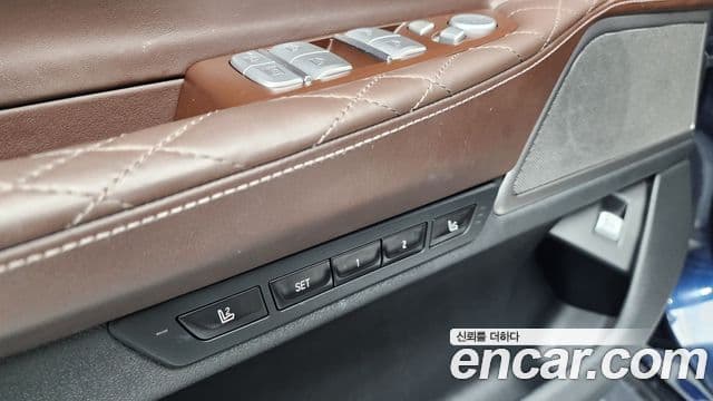 BMW 7 Series 2019 — Photo 13/42