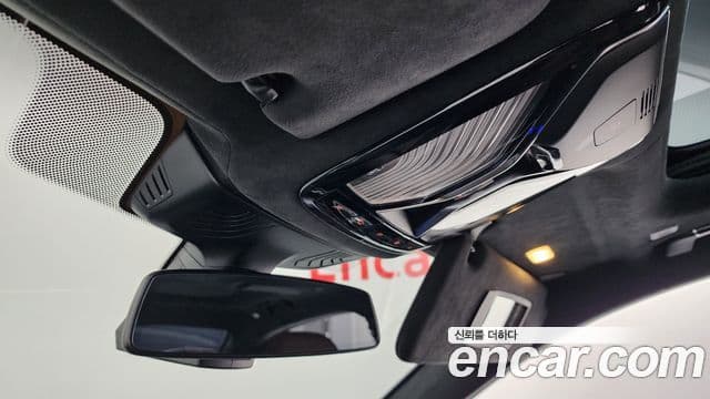 BMW 7 Series 2019 — Photo 34/42