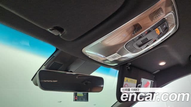 Genesis Electrified G80 2021 — фото 18 из 20
