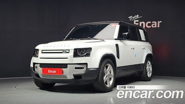 Land Rover Defender 2020 — Фото 1/20