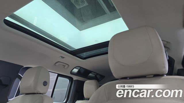 Land Rover Defender 2020 — Фото 18/20
