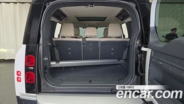 Land Rover Defender 2020 — Фото 20/20