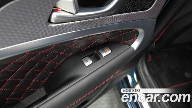 Genesis G70 2022 — Şəkil 19/20