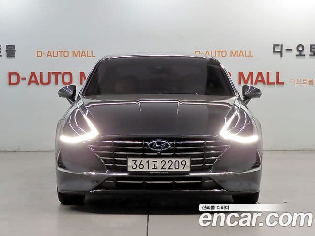 Hyundai Sonata 2019 — ფოტო 1/20