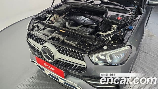 Mercedes-Benz GLE-Class 2023 — Şəkil 6/20