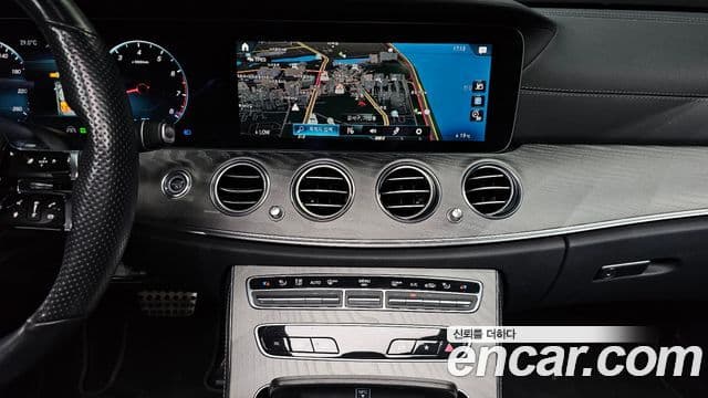 Mercedes-Benz E-Class 2022 — Şəkil 14/20