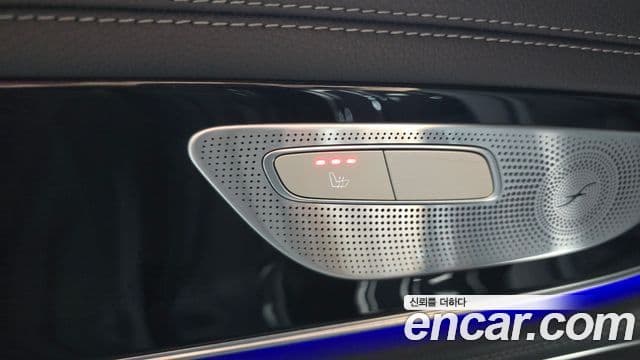 Mercedes-Benz AMG GT 2021 — Photo 8/33