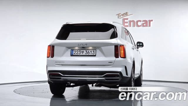 Kia Sorento 2022 — фото 4 из 20