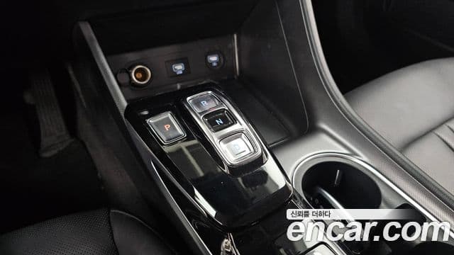 Hyundai Sonata 2020 — ფოტო 9/20