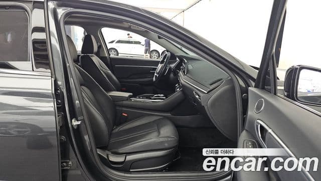 Hyundai Sonata 2020 — ფოტო 11/20