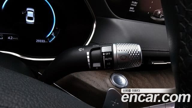 Genesis Electrified G80 2022 — фото 20 из 20