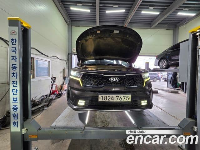 Kia Sorento 2020 — Фото 1/2