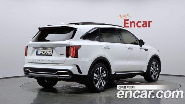 Kia Sorento 2022 — Фото 2/20