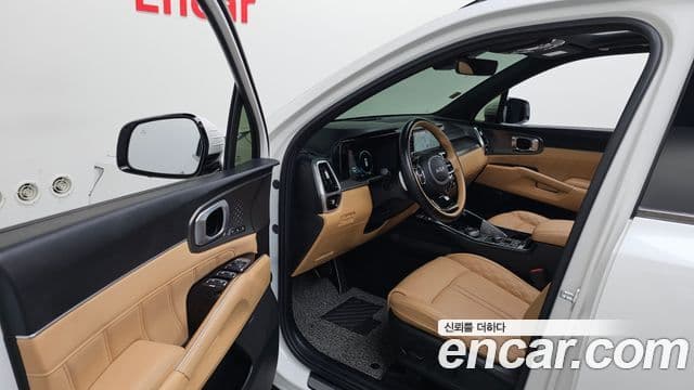 Kia Sorento 2022 — Фото 10/20