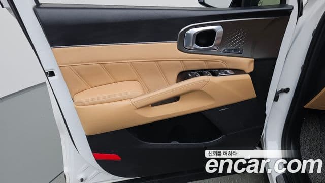 Kia Sorento 2022 — Şəkil 28/40