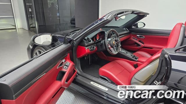 Porsche 718 Boxster 2019 — фото 10 из 20