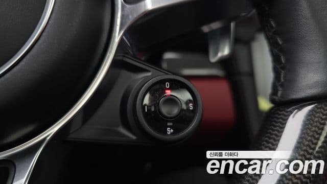Porsche 718 Boxster 2019 — фото 17 из 20