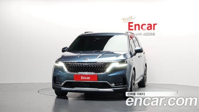 Kia Carnival 2021 — ფოტო 3/20