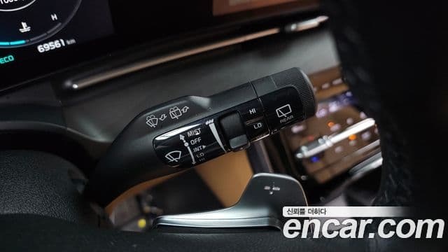 Kia Carnival 2021 — ფოტო 20/20