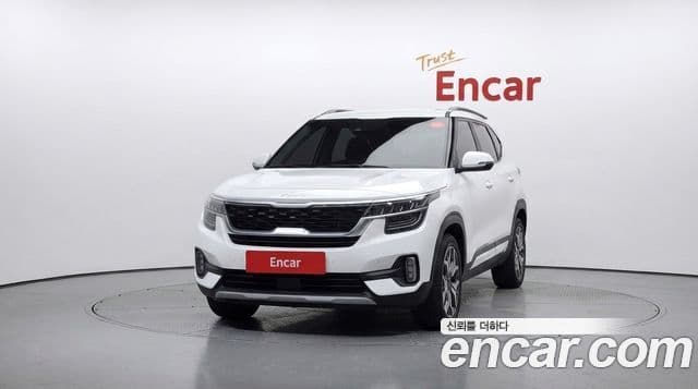 Kia Seltos 2022 — ფოტო 3/20
