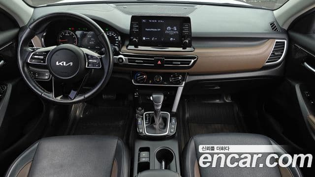 Kia Seltos 2022 — ფოტო 7/20