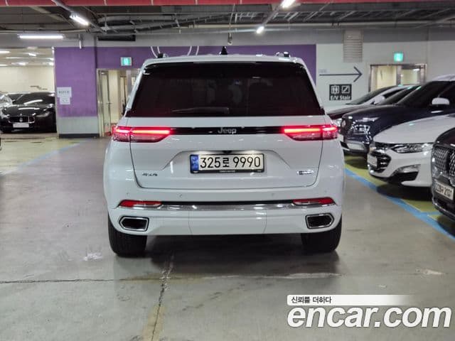 Jeep Grand Cherokee 2022 — ფოტო 3/20