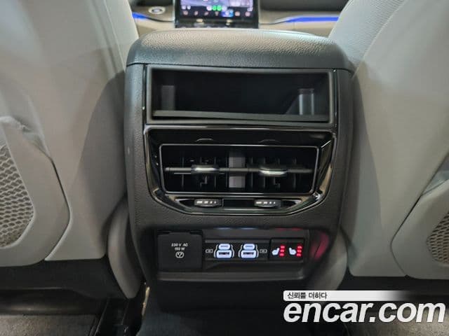 Jeep Grand Cherokee 2022 — ფოტო 20/20