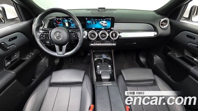 Mercedes-Benz GLB-Class 2021 — Şəkil 7/20