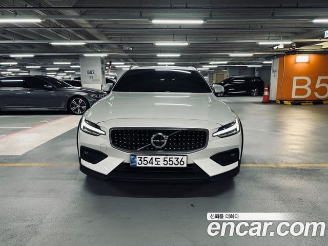 Volvo V60 Cross Country 2024 — Şəkil 3/20