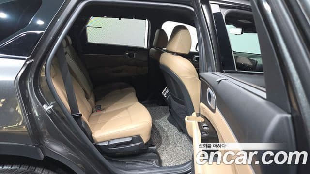 Kia Sorento 2024 — Şəkil 12/20