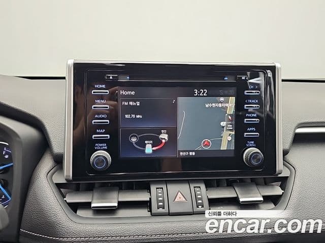 Toyota RAV4 2019 — ფოტო 5/20