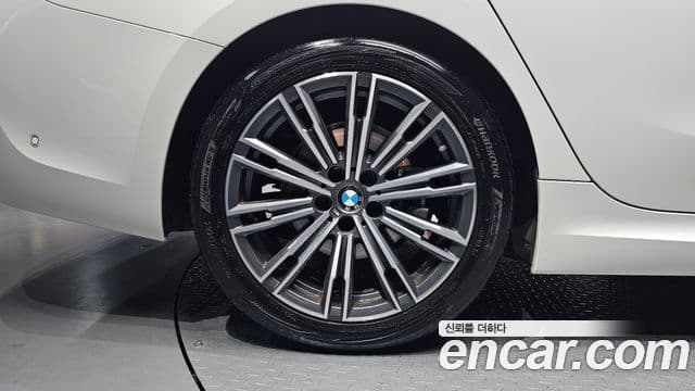 BMW 3 Series 2021 — фото 5 из 20