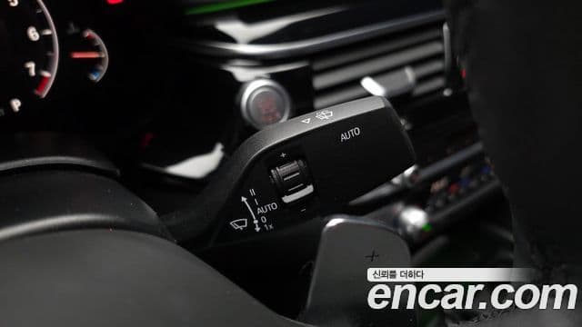 BMW 5 Series 2019 — Şəkil 18/20