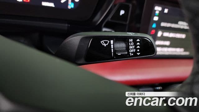 Porsche Macan EV 2025 — Şəkil 10/20