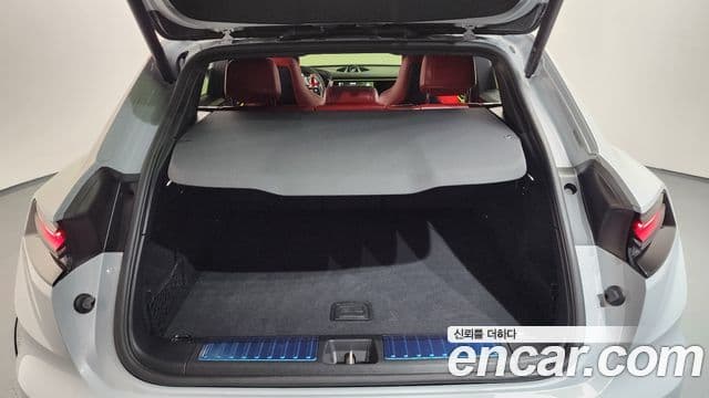 Porsche Macan EV 2025 — Şəkil 15/20