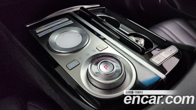Genesis Electrified G80 2021 — Şəkil 9/20