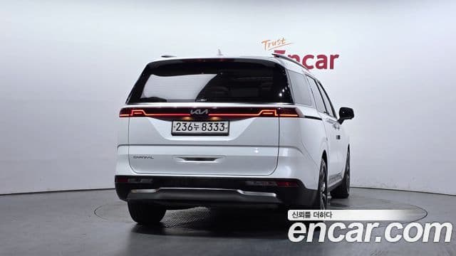 Kia Carnival 2022 — ფოტო 3/20