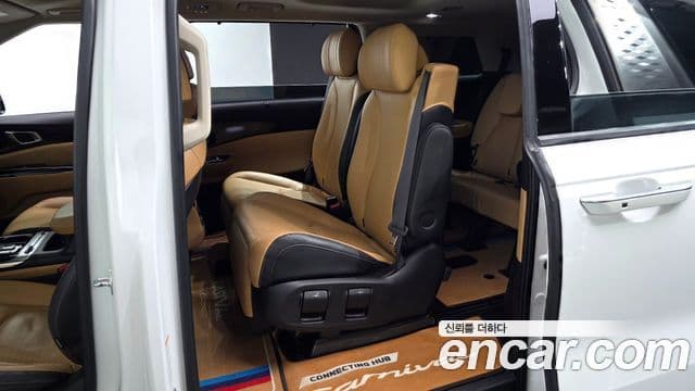 Kia Carnival 2022 — ფოტო 11/20