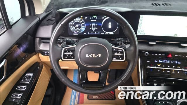Kia Carnival 2022 — ფოტო 13/20